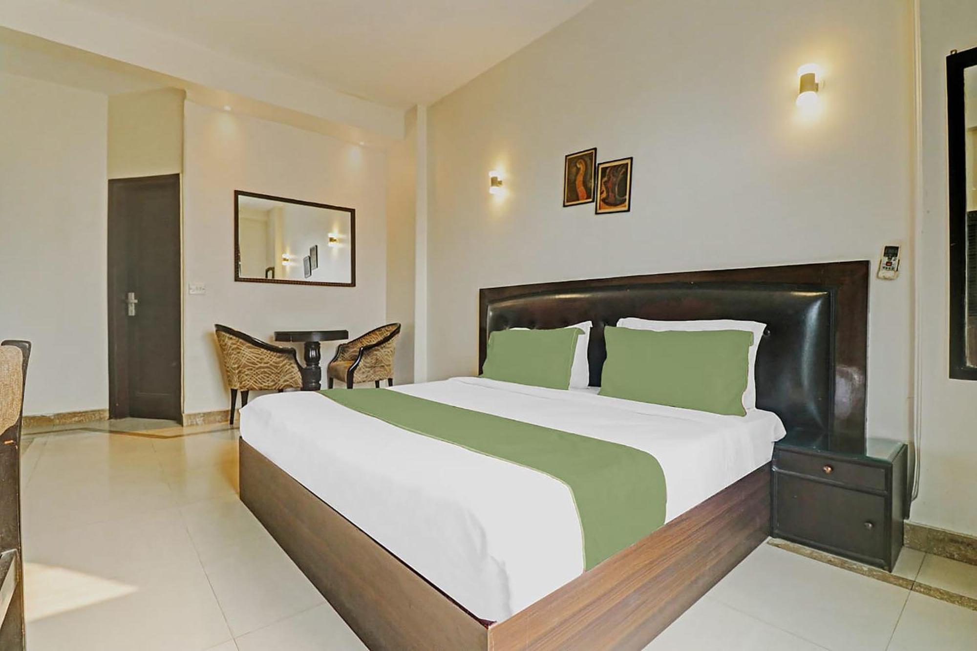 แฟ็บเอ็กซ์เพรส ลอยด์ เฮาส์ Hotel นิวเดลี ภายนอก รูปภาพ