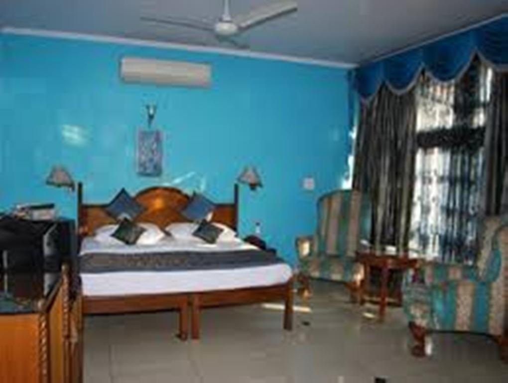 แฟ็บเอ็กซ์เพรส ลอยด์ เฮาส์ Hotel นิวเดลี ภายนอก รูปภาพ