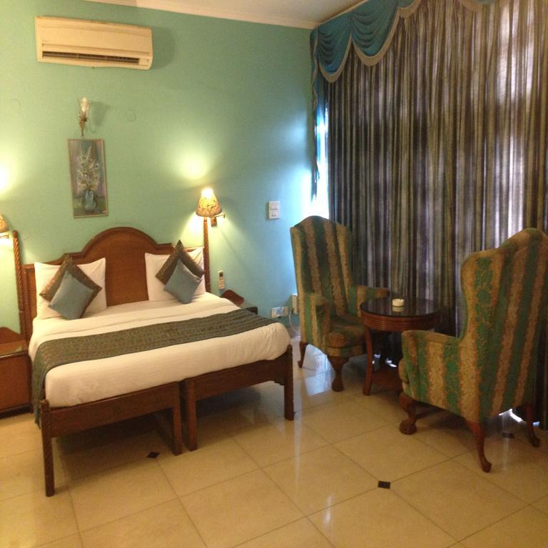แฟ็บเอ็กซ์เพรส ลอยด์ เฮาส์ Hotel นิวเดลี ภายนอก รูปภาพ