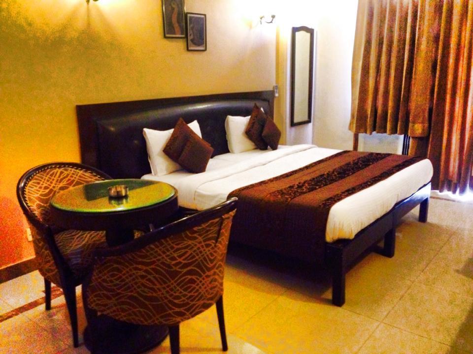 แฟ็บเอ็กซ์เพรส ลอยด์ เฮาส์ Hotel นิวเดลี ภายนอก รูปภาพ